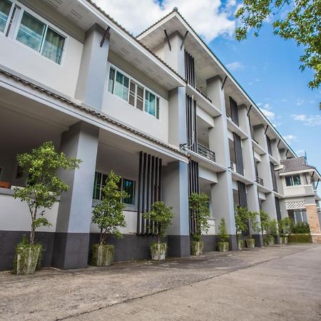 Siya House Hotel Csiangraj Kültér fotó