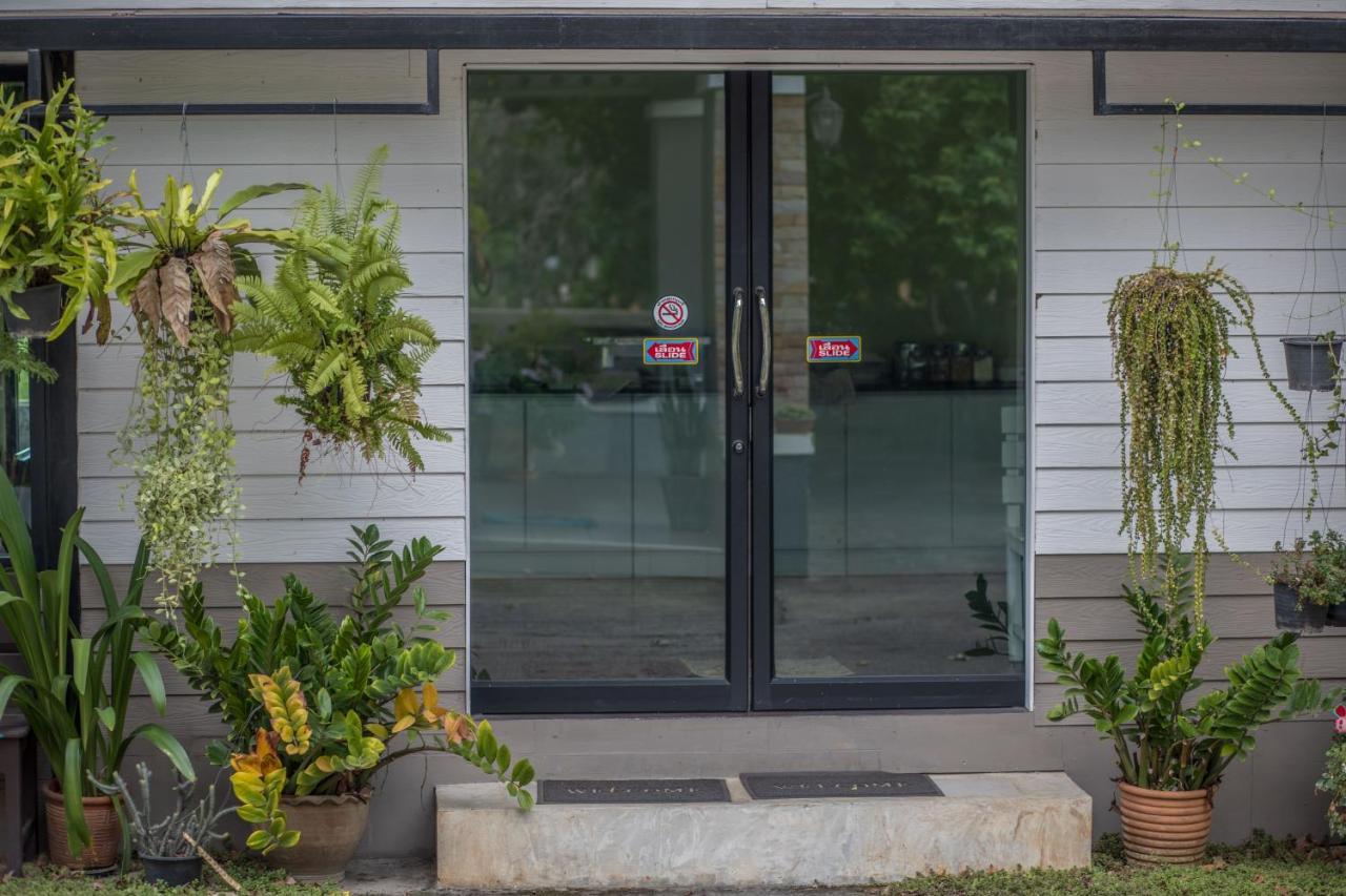 Siya House Hotel Csiangraj Kültér fotó
