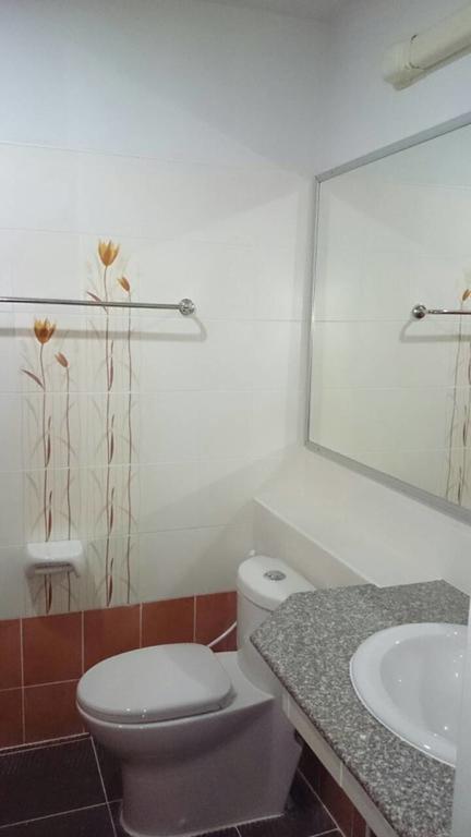 Siya House Hotel Csiangraj Kültér fotó